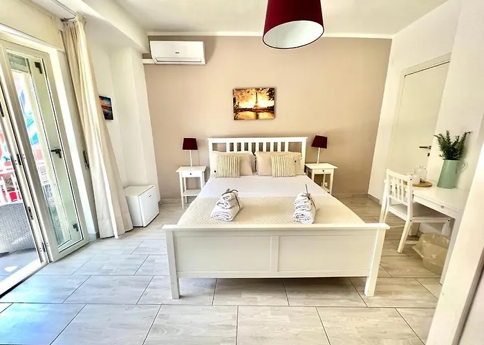 A Casa Dei Bruno 4* פוזולי